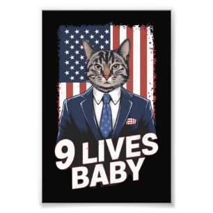 Katt i svit med Trump-hår Amerikansk flagga 9 liv Fototryck