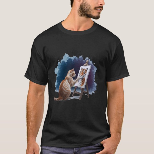 Katt Målar Lejon Konstnärlig Djurfantast T Shirt (Framsida)