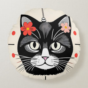 Katt med färgglada blommor och grafiska element rund kudde