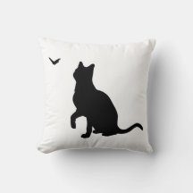 Katt med fjäril