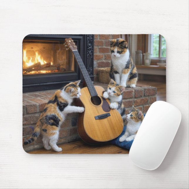 Katt med flera färger och ungar med gitarr musmatta (Med mus)