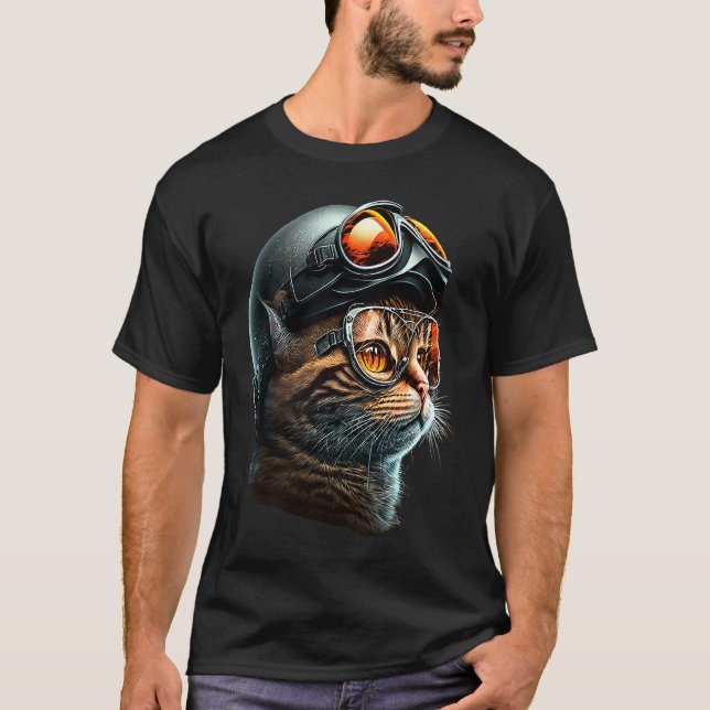 Katt med motorcykelhjälm  Katter  2 T Shirt (Framsida)