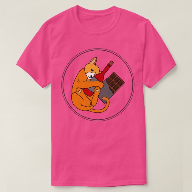 Katt med röd vin och choklad t shirt (Design framsida)