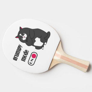 Katt med rolig tjock pingisracket