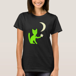 Katt med stjärnöga som leker med halvmåne stjärna t shirt