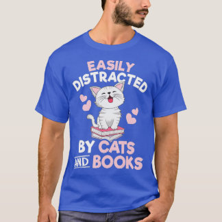 Katt och Bokar har lätt att distrahera i Bok. T Shirt