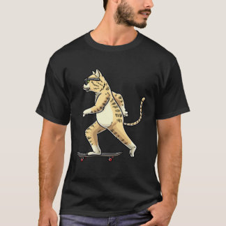 Katt På En Skutskiva Skridskoåkning Skateboardåkar T Shirt