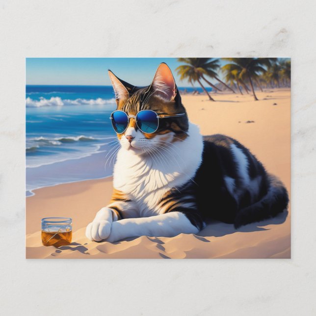 Katt på stranden med ett glas whisky vykort (Framsida)