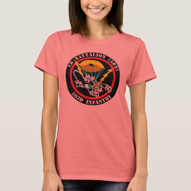 Katt Patch Bella Ringer T-Shirt för kvinnor (Framsida)