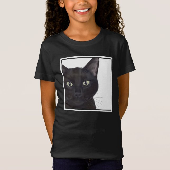 Katt, Porträtt i Gus T Shirt (Framsida)