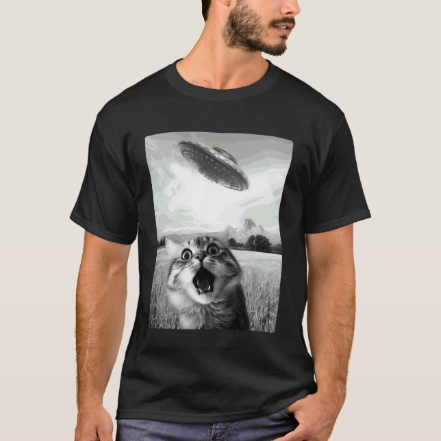 Katt Selfie Med UFO T Shirt (Framsida)