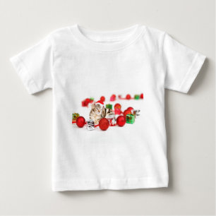 Katt som bär röd tomteluva julgransprydnad t shirt