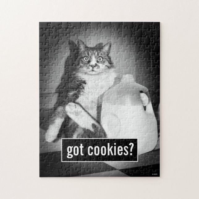 Katt som dricker Mjölk från sot Pussel (Vertikal)