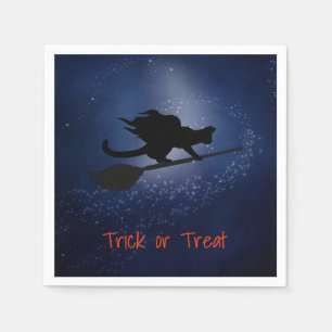Katt som flyger på en Broom Halloween Napkins Pappersservett