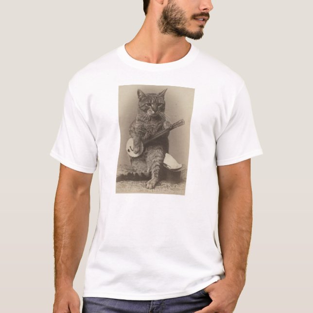 Katt som leker BanjoT-tröja som är roliga T-shirt (Framsida)