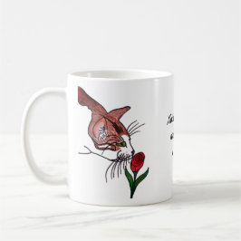 Katt som Luktar på en Ros Kaffemugg