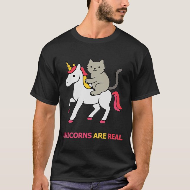 Katt som rider på enhörning t shirt (Framsida)