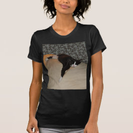 Katt som sover ovanpå Couch Womens Mörk T-Shirt