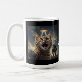 Katt som tar Selfie med UFO och Bigfoot Funny Gift Kaffemugg