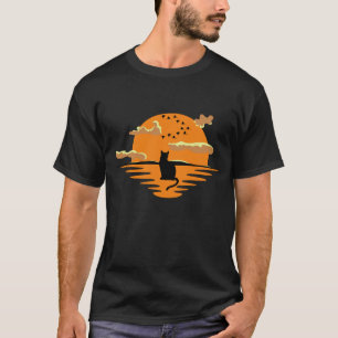 Katt tittar vid solnedgång t shirt