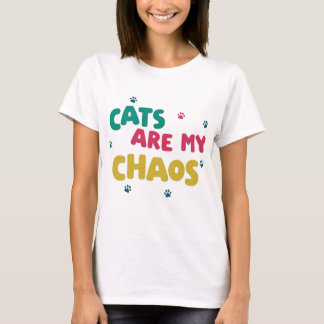 Kattälskares Kaos: En Färgrik Bekännelse T Shirt