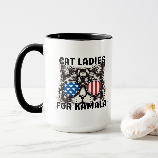 Kattdamer för Kamala rolig 2024 val politik Mugg (Med munk)