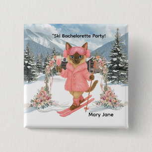 Katten åker skidor i rosa outfit Möhippa Knapp