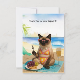 Katten är på stranden tack kort
