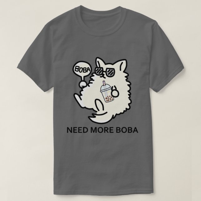 Katten Chef behöver mer Boba T Shirt (Design framsida)