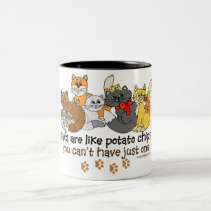 Katter är lika potatischiper Två-Tonad mugg
