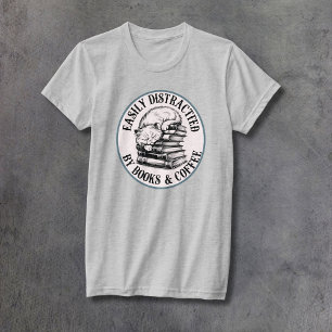 Katter, böcker och kaffe kvinnlig passform t shirt