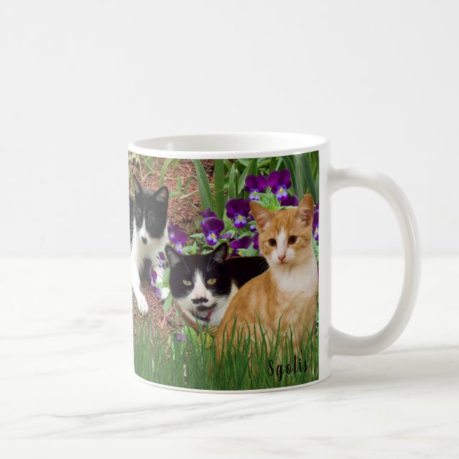 Katter i Blomsterträdgården/fotofotomakaffe Kaffemugg (Höger)