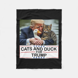 Katter och Ankor för trummor 2024 kattungar och An Fleecefilt