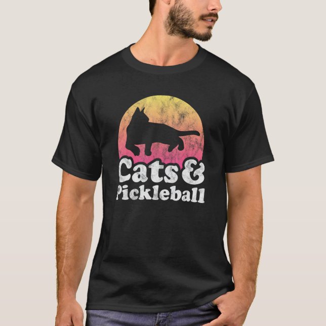 Katter och Pickleball Herr- eller Damkatt T Shirt (Framsida)