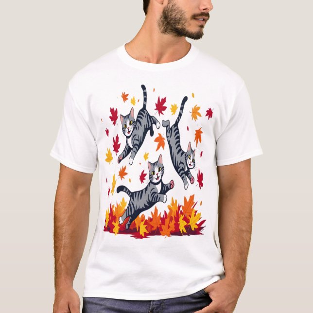 Katter som leker i höstlöv t shirt (Framsida)