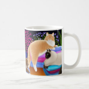 Katter som sovar i ny tvättmugg kaffemugg