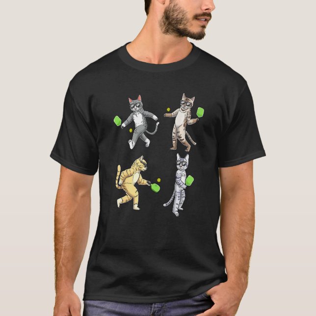 Katter som spelar Pickleball T Shirt (Framsida)