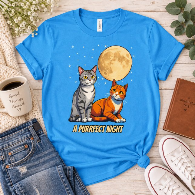 Katter under en gyllene måne t shirt (Skapare uppladdad)