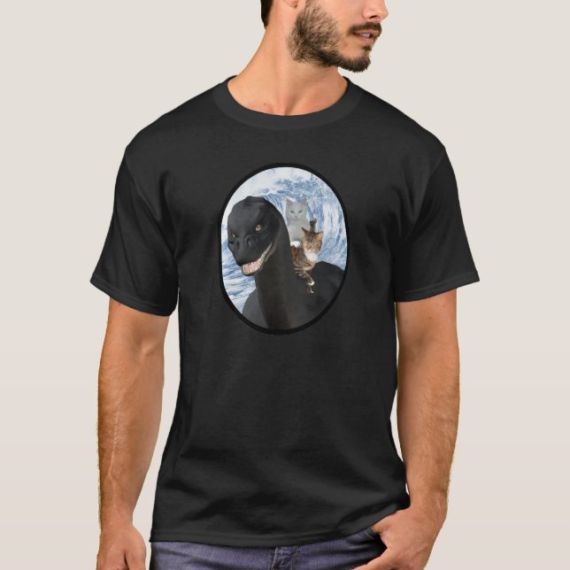 Katterna som rider Nessie T Shirt (Framsida)