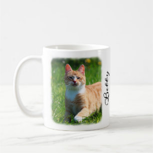 Kattfoto med det anpassade namnet och offerten fö kaffemugg