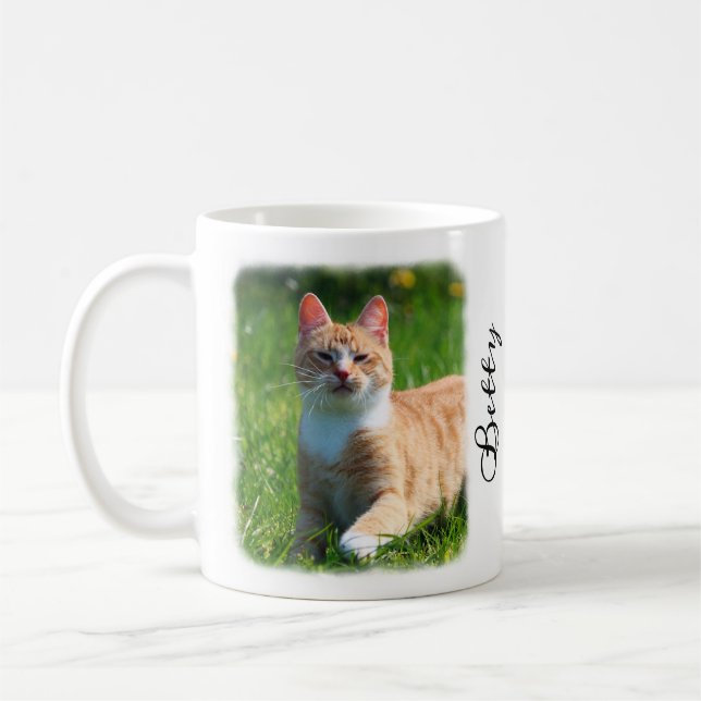 Kattfoto med det anpassade namnet och offerten för kaffemugg (Vänster)