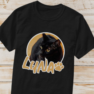 Kattfoto med enkel modern lekfull typografi Namn T Shirt