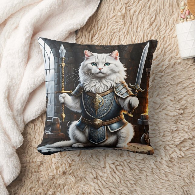 Kattklad i Armor Wielding Sword och Spear Kudde (Filt)