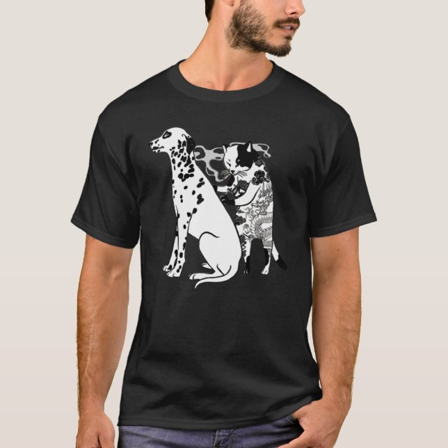 Kattrök och Dalmatisk Hund Tattoo T Shirt (Framsida)