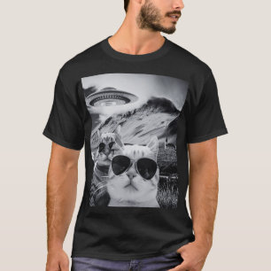 Kattselfie med Alien UFO-för manar kattpresenter T Shirt