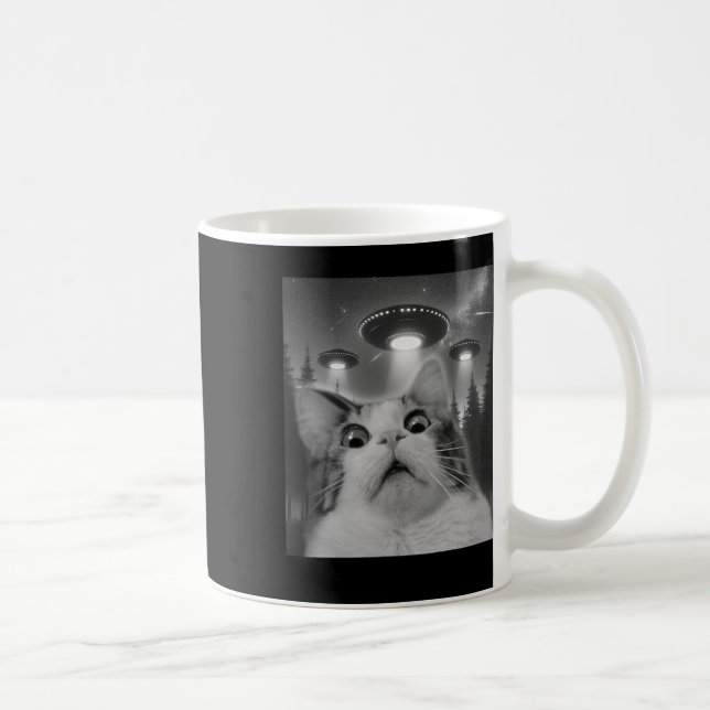 Kattselfie med Ufos Kaffemugg (Höger)