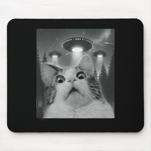 Kattselfie med Ufos Musmatta (Framsidan)