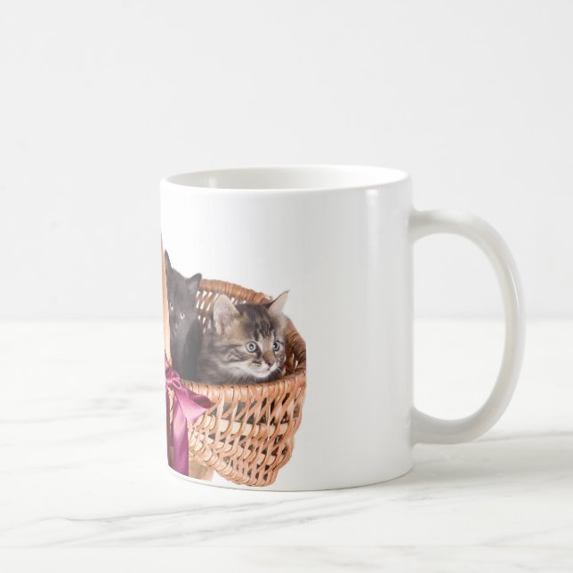 kattungar i en vide- basket kaffemugg (Höger)