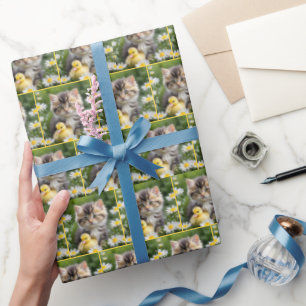 Kattunge och vadhållning i Daisy Presentpapper