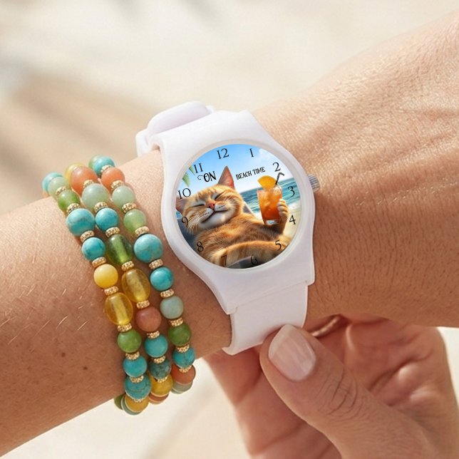 Kattunge på stranden sommar sol armbandsur (Watch featuring a colorful painting of a kitty enjoying a drink on the beach.)